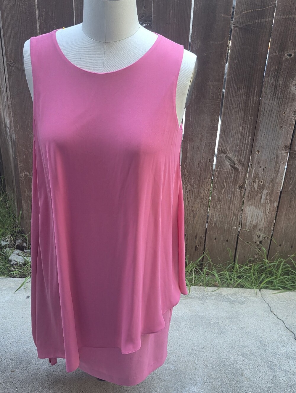 Women's Sleeveless Pink Swing Tank Top